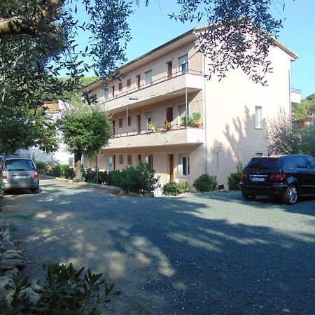 Appartamento Il Geranio Quercianella Exterior photo